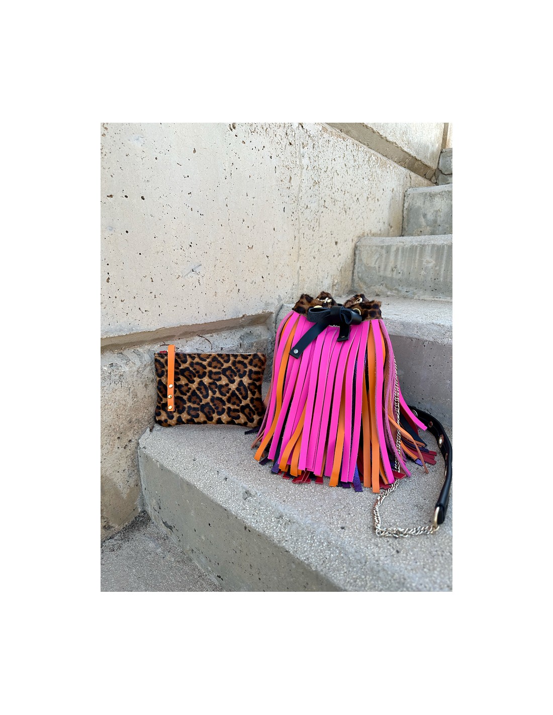 SAVAGE MUSE (fl. largos fucsia)